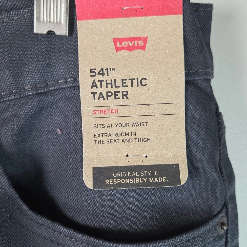 Levi's 541 Athletic Taper Men 32x34 Dark Grey NEW Coated Look Jeans 18181-0005